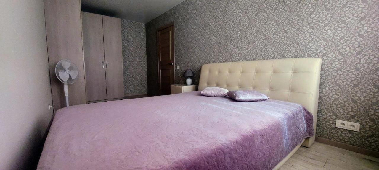 Apartment Next To Cathedral Of Saints Peter & Paul Шяуляй Экстерьер фото